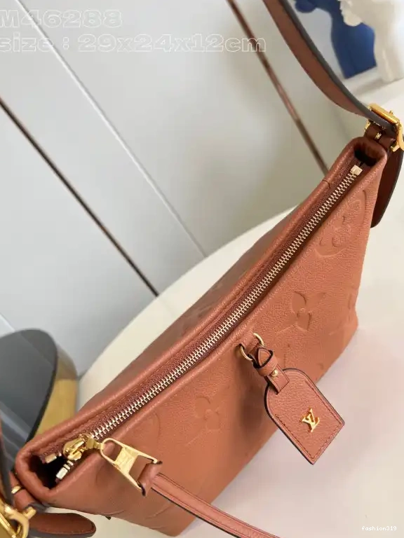 CARRYALL PM-29*24*12cm LOUIS VUITTON 0426